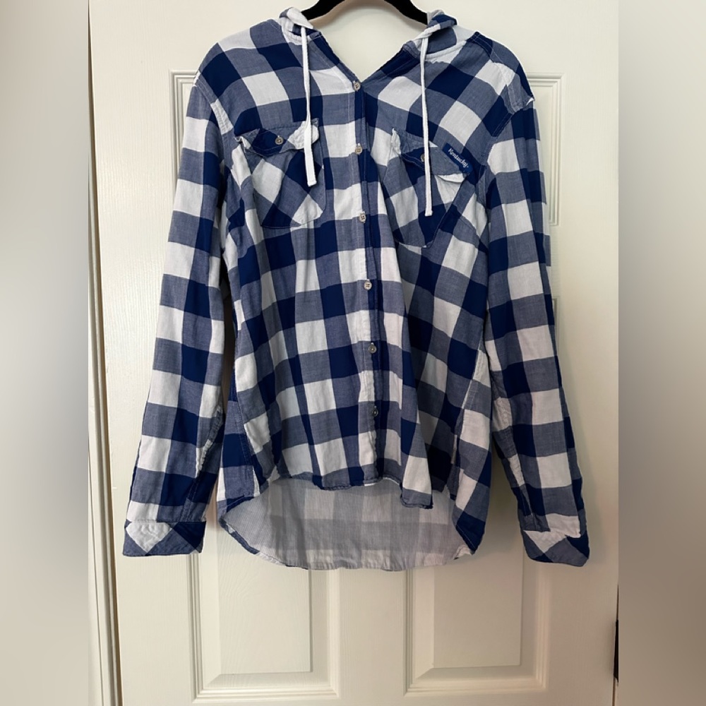 Womens Columbia wildcats shirt/jacket Xl